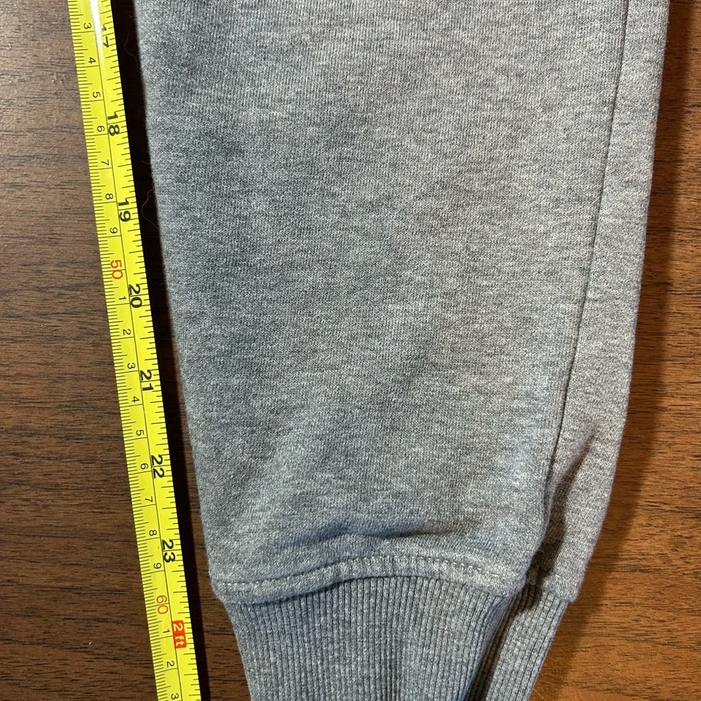 EUC Men’s Gymshark‎ Gray Grey Sweatpants Size Small